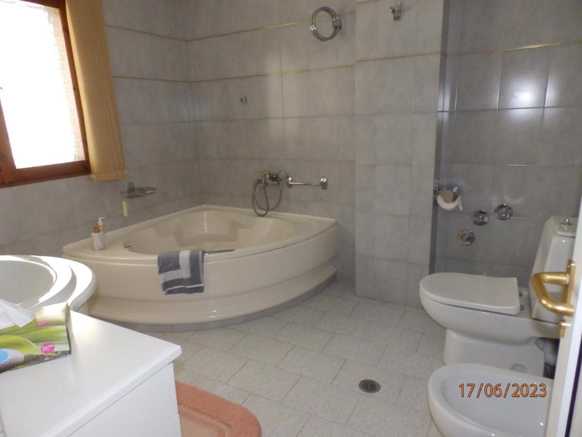 ארטריה Muses Apartments מראה חיצוני תמונה